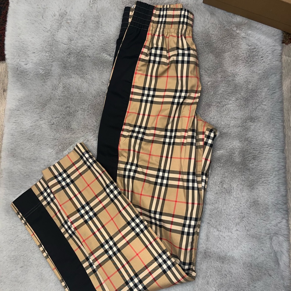 Women's Burberry Pants